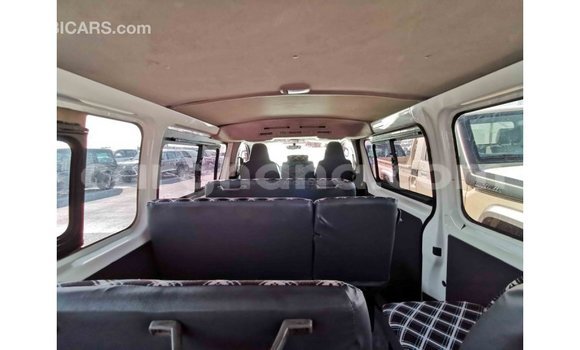 Ra Imported Toyota Hiace funfun Ọkọ̀ in Import - Dubai ni Ashanti Ra Imported Toyota Hiace funfun Ọkọ̀ in Import - Dubai ni Ashanti