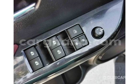 Sayi Imported Toyota Hilux White Mota in Import - Dubai a Ashanti Sayi Imported Toyota Hilux White Mota in Import - Dubai a Ashanti