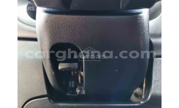 Sayi Imported Toyota Hilux White Mota in Import - Dubai a Ashanti Sayi Imported Toyota Hilux White Mota in Import - Dubai a Ashanti