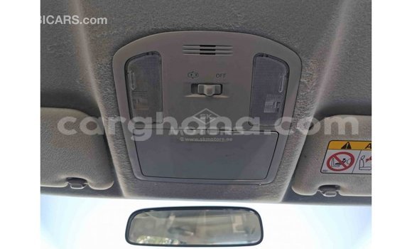 Sayi Imported Toyota Hilux White Mota in Import - Dubai a Ashanti Sayi Imported Toyota Hilux White Mota in Import - Dubai a Ashanti