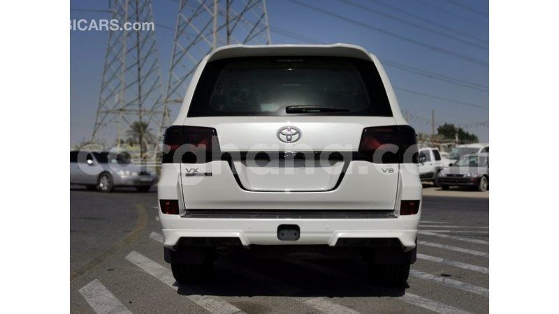 Big with watermark toyota land cruiser ashanti import dubai 14953