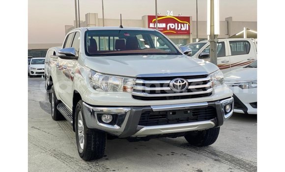 Buy Import Toyota Hilux White Car in Import - Dubai in Ashanti Buy Import Toyota Hilux White Car in Import - Dubai in Ashanti