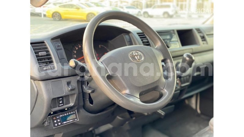 Big with watermark toyota hiace ashanti import dubai 14962