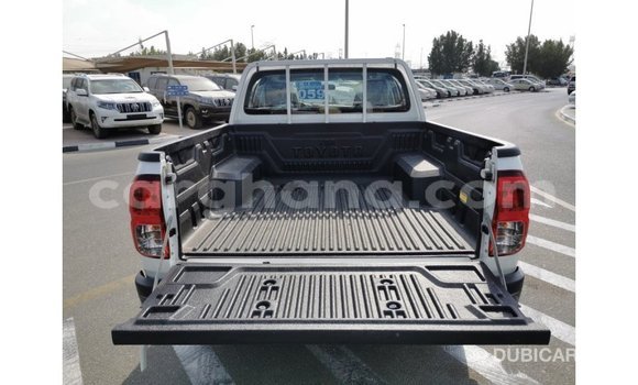 Buy Import Toyota Hilux White Car in Import - Dubai in Ashanti Buy Import Toyota Hilux White Car in Import - Dubai in Ashanti