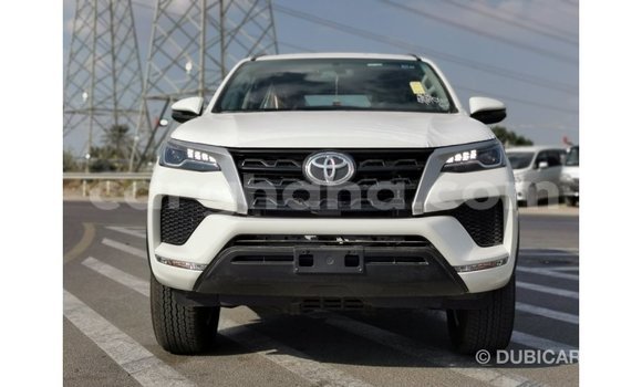 Buy Import Toyota Fortuner White Car in Import - Dubai in Ashanti Buy Import Toyota Fortuner White Car in Import - Dubai in Ashanti