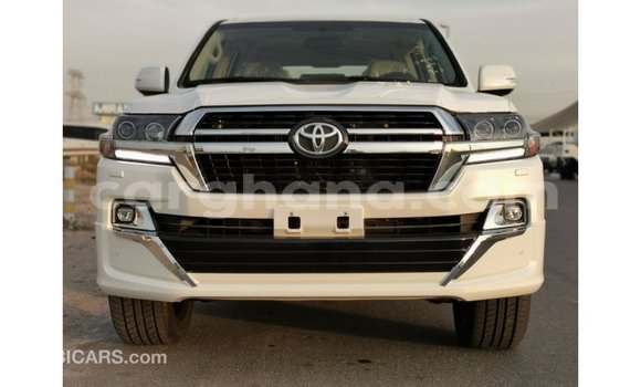 Buy Import Toyota Land Cruiser White Car in Import - Dubai in Ashanti Buy Import Toyota Land Cruiser White Car in Import - Dubai in Ashanti