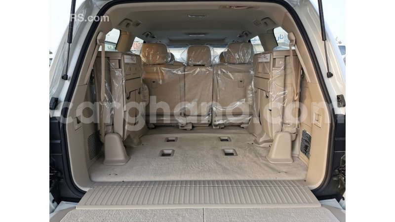 Big with watermark toyota land cruiser ashanti import dubai 14996