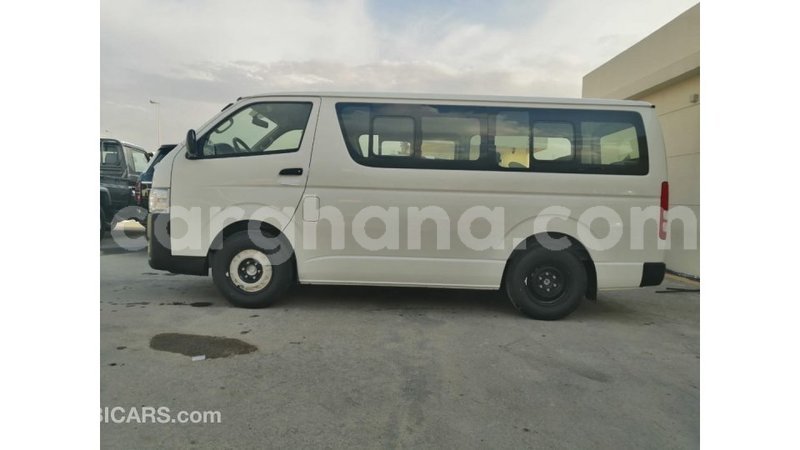 Big with watermark toyota hiace ashanti import dubai 15012