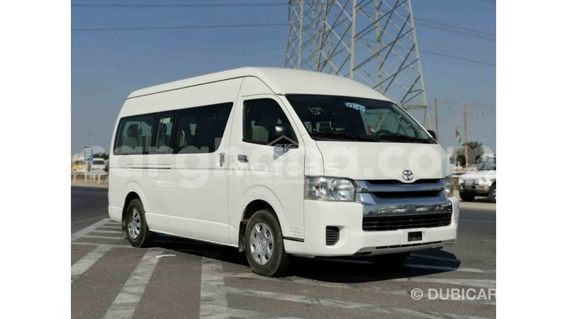 Big with watermark toyota hiace ashanti import dubai 15015