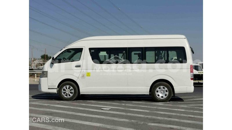 Big with watermark toyota hiace ashanti import dubai 15015