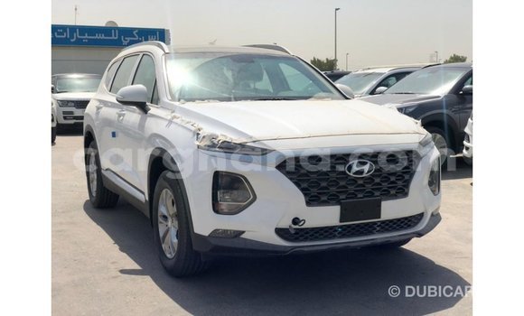 Sayi Imported Hyundai Santa Fe White Mota in Import - Dubai a Ashanti Sayi Imported Hyundai Santa Fe White Mota in Import - Dubai a Ashanti