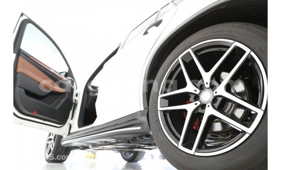 Sayi Imported Mercedes-Benz A200 White Mota in Import - Dubai a Ashanti Sayi Imported Mercedes-Benz A200 White Mota in Import - Dubai a Ashanti