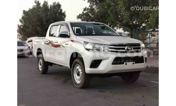 Buy Import Toyota Hilux White Car in Import - Dubai in Ashanti Buy Import Toyota Hilux White Car in Import - Dubai in Ashanti