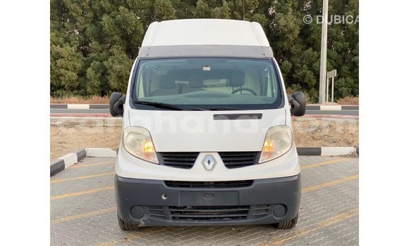 Sayi Imported Renault Trafic White Babbar mota in Import - Dubai a Ashanti Sayi Imported Renault Trafic White Babbar mota in Import - Dubai a Ashanti