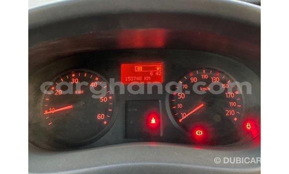Sayi Imported Renault Trafic White Babbar mota in Import - Dubai a Ashanti Sayi Imported Renault Trafic White Babbar mota in Import - Dubai a Ashanti