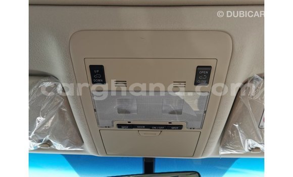 Ra Imported Toyota Land Cruiser funfun Ọkọ̀ in Import - Dubai ni Ashanti Ra Imported Toyota Land Cruiser funfun Ọkọ̀ in Import - Dubai ni Ashanti