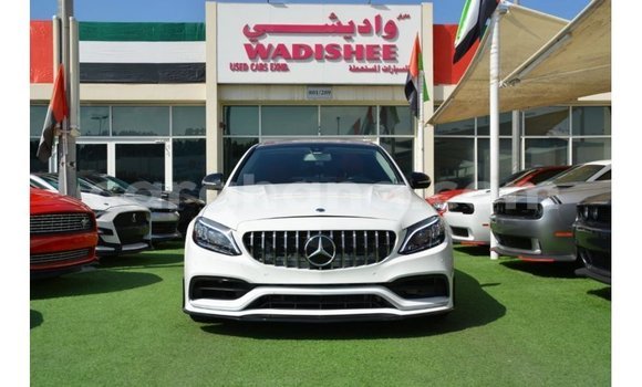 Sayi Imported Mercedes-Benz A200 White Mota in Import - Dubai a Ashanti Sayi Imported Mercedes-Benz A200 White Mota in Import - Dubai a Ashanti