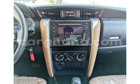 Buy Import Toyota Fortuner White Car in Import - Dubai in Ashanti Buy Import Toyota Fortuner White Car in Import - Dubai in Ashanti