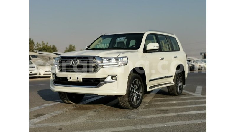 Big with watermark toyota land cruiser ashanti import dubai 15103