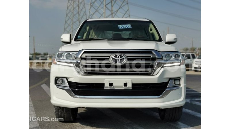 Big with watermark toyota land cruiser ashanti import dubai 15103