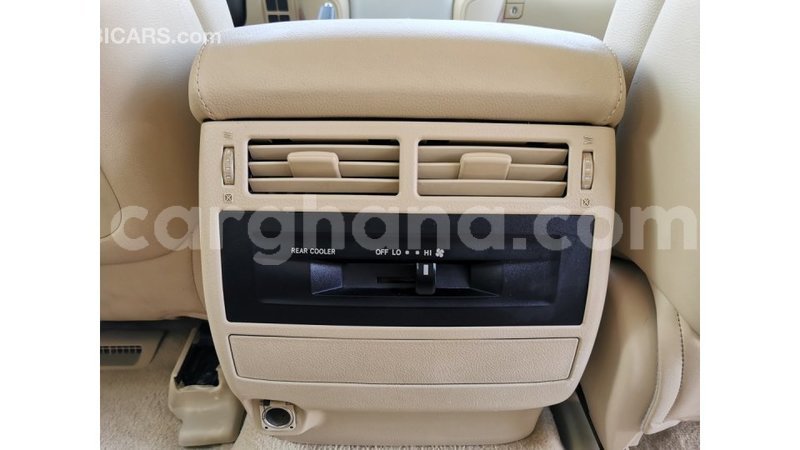 Big with watermark toyota land cruiser ashanti import dubai 15103