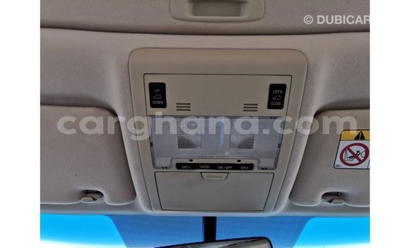 Buy Import Toyota Land Cruiser White Car in Import - Dubai in Ashanti Buy Import Toyota Land Cruiser White Car in Import - Dubai in Ashanti