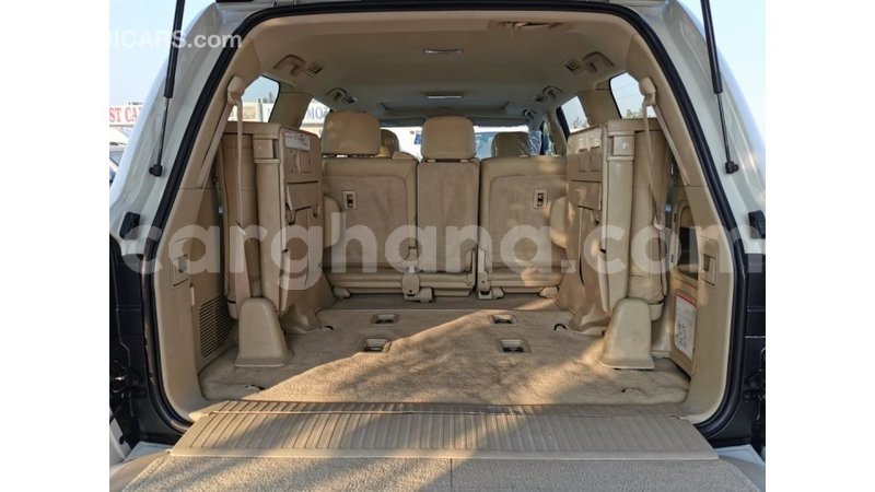 Big with watermark toyota land cruiser ashanti import dubai 15103