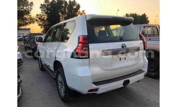 Ra Imported Toyota Land Cruiser funfun Ọkọ̀ in Import - Dubai ni Ashanti Ra Imported Toyota Land Cruiser funfun Ọkọ̀ in Import - Dubai ni Ashanti