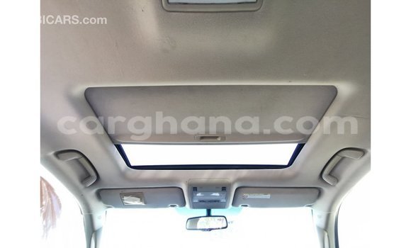 Sayi Imported Toyota Land Cruiser White Mota in Import - Dubai a Ashanti Sayi Imported Toyota Land Cruiser White Mota in Import - Dubai a Ashanti