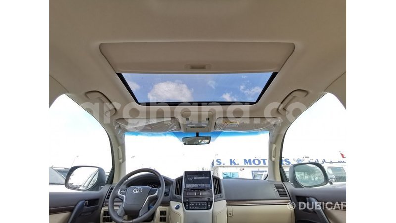 Big with watermark toyota land cruiser ashanti import dubai 15155