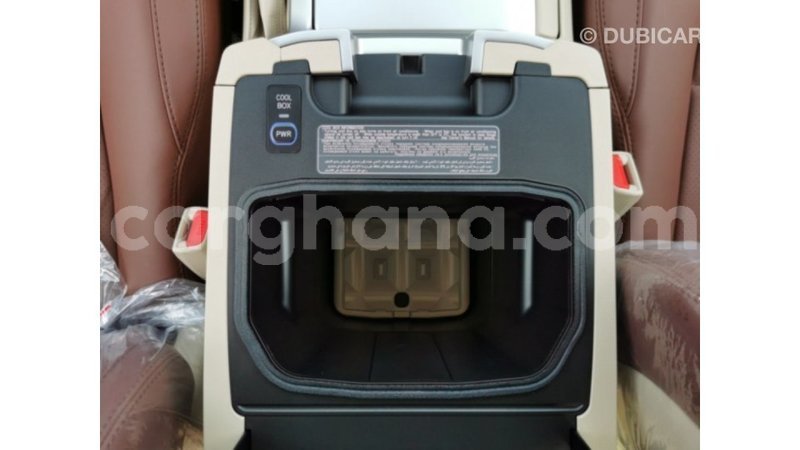 Big with watermark toyota land cruiser ashanti import dubai 15156