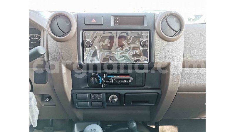 Big with watermark toyota land cruiser ashanti import dubai 15162