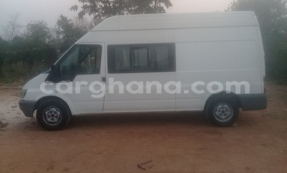 Sayi Na hannu Ford Tourneo Custom White Mota in Dormaa a Brong-Ahafo