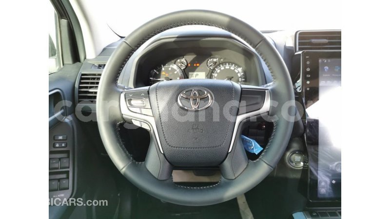 Big with watermark toyota prado ashanti import dubai 15169