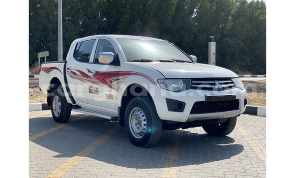 Ra Imported Mitsubishi L200 funfun Ọkọ̀ in Import - Dubai ni Ashanti Ra Imported Mitsubishi L200 funfun Ọkọ̀ in Import - Dubai ni Ashanti