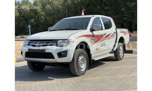 Ra Imported Mitsubishi L200 funfun Ọkọ̀ in Import - Dubai ni Ashanti Ra Imported Mitsubishi L200 funfun Ọkọ̀ in Import - Dubai ni Ashanti