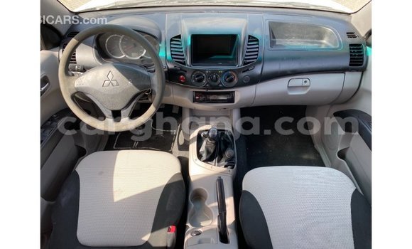 Ra Imported Mitsubishi L200 funfun Ọkọ̀ in Import - Dubai ni Ashanti Ra Imported Mitsubishi L200 funfun Ọkọ̀ in Import - Dubai ni Ashanti