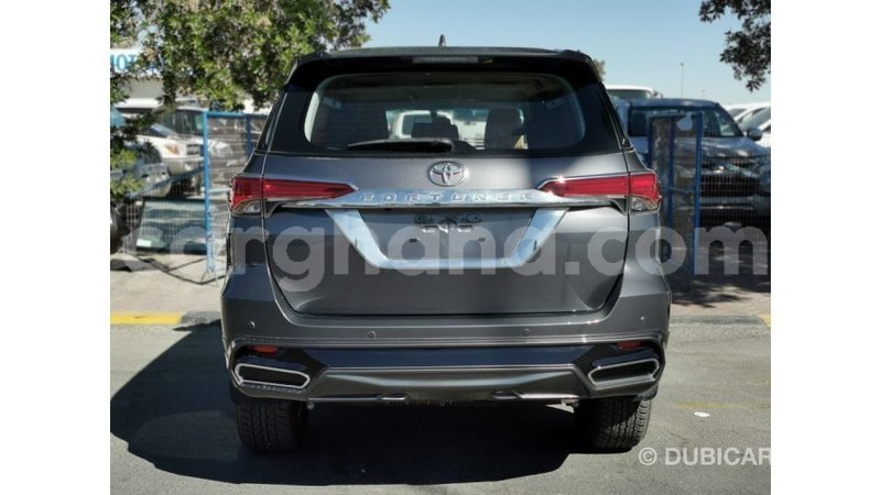 Big with watermark toyota fortuner ashanti import dubai 15207