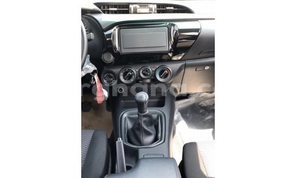 Buy Import Toyota Hilux White Car in Import - Dubai in Ashanti Buy Import Toyota Hilux White Car in Import - Dubai in Ashanti