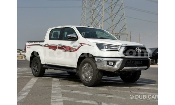 Buy Import Toyota Hilux White Car in Import - Dubai in Ashanti Buy Import Toyota Hilux White Car in Import - Dubai in Ashanti