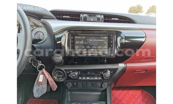 Buy Import Toyota Hilux White Car in Import - Dubai in Ashanti Buy Import Toyota Hilux White Car in Import - Dubai in Ashanti