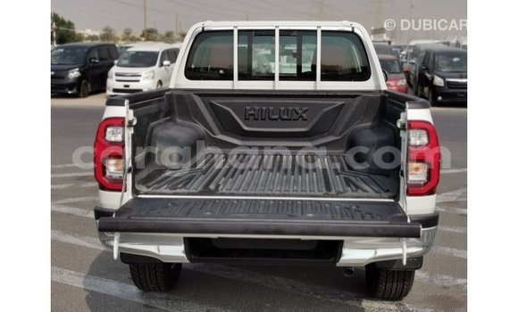 Buy Import Toyota Hilux White Car in Import - Dubai in Ashanti Buy Import Toyota Hilux White Car in Import - Dubai in Ashanti