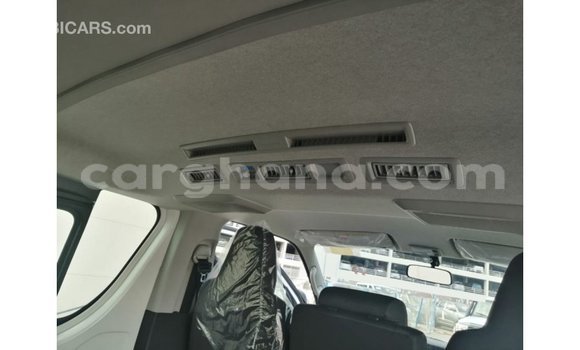 Sayi Imported Toyota Hiace White Mota in Import - Dubai a Ashanti Sayi Imported Toyota Hiace White Mota in Import - Dubai a Ashanti