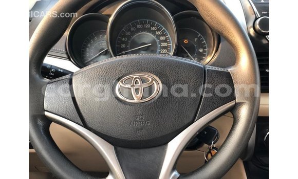 Ra Imported Toyota Yaris funfun Ọkọ̀ in Import - Dubai ni Ashanti Ra Imported Toyota Yaris funfun Ọkọ̀ in Import - Dubai ni Ashanti