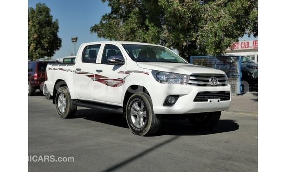 Ra Imported Toyota Hilux funfun Ọkọ̀ in Import - Dubai ni Ashanti Ra Imported Toyota Hilux funfun Ọkọ̀ in Import - Dubai ni Ashanti