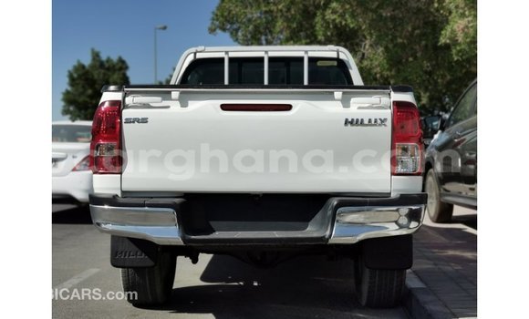 Ra Imported Toyota Hilux funfun Ọkọ̀ in Import - Dubai ni Ashanti Ra Imported Toyota Hilux funfun Ọkọ̀ in Import - Dubai ni Ashanti