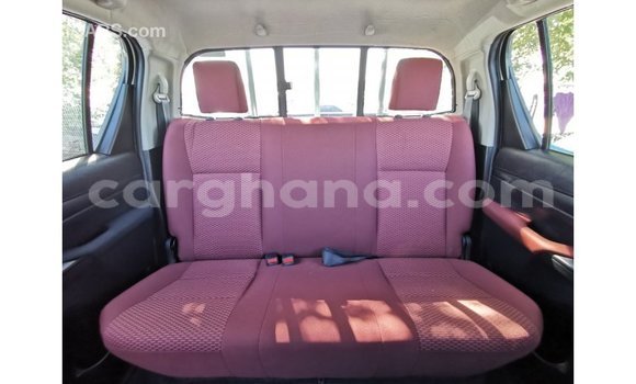 Ra Imported Toyota Hilux funfun Ọkọ̀ in Import - Dubai ni Ashanti Ra Imported Toyota Hilux funfun Ọkọ̀ in Import - Dubai ni Ashanti