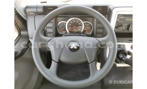 Ra Imported Mitsubishi Fuso funfun Ọkọ̀ akẹ́rù ńlá in Import - Dubai ni Ashanti Ra Imported Mitsubishi Fuso funfun Ọkọ̀ akẹ́rù ńlá in Import - Dubai ni Ashanti