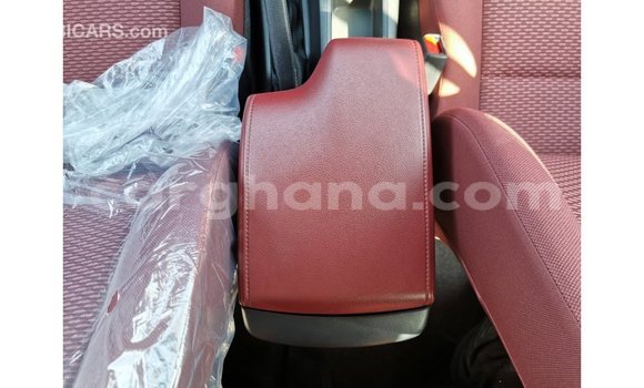 Sayi Imported Toyota Hilux White Mota in Import - Dubai a Ashanti Sayi Imported Toyota Hilux White Mota in Import - Dubai a Ashanti