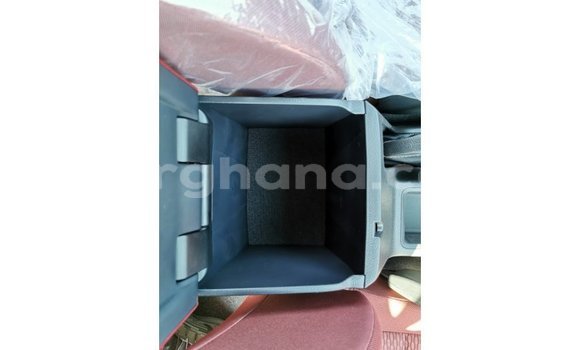 Sayi Imported Toyota Hilux White Mota in Import - Dubai a Ashanti Sayi Imported Toyota Hilux White Mota in Import - Dubai a Ashanti